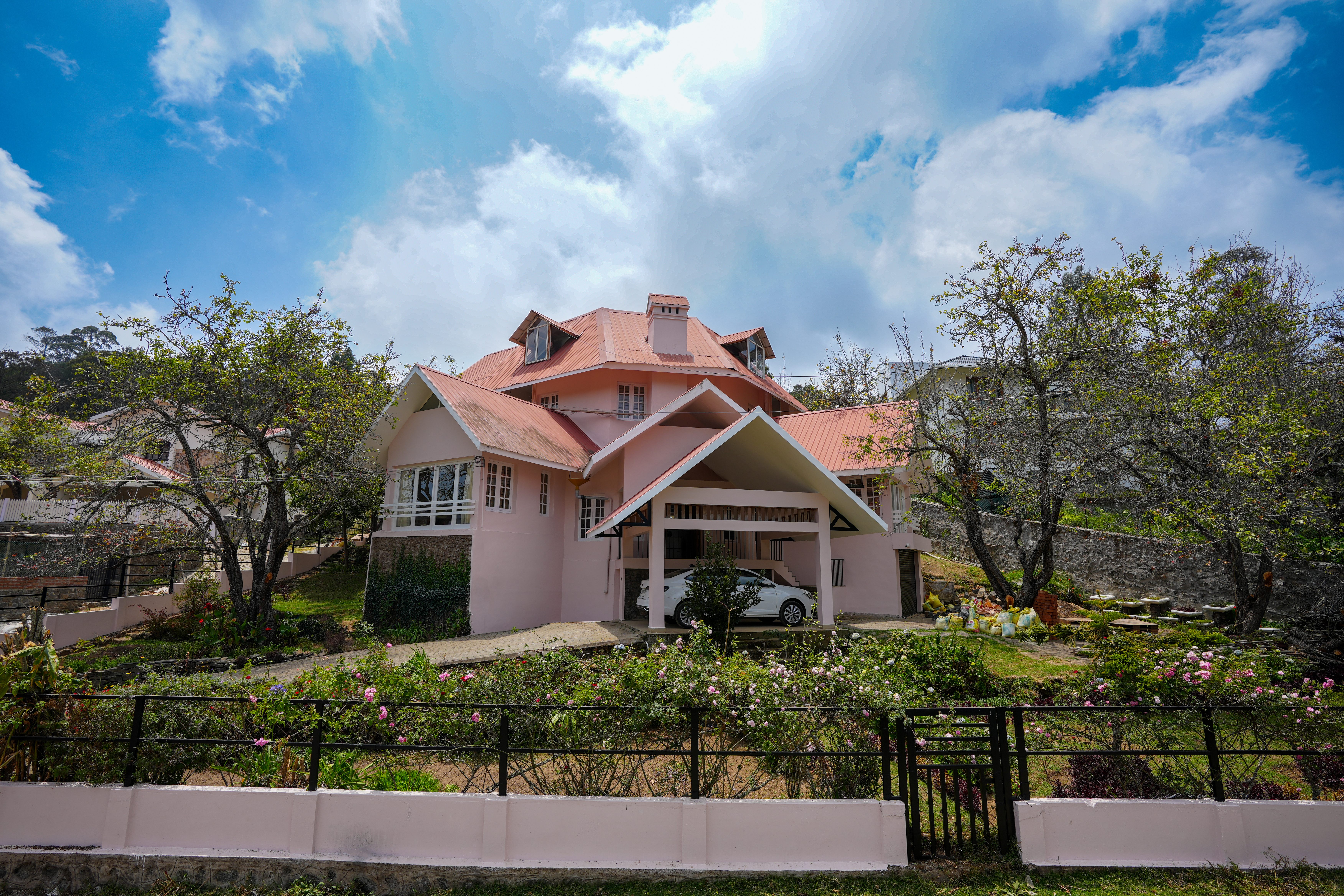 Exclusive Six Bedroom Villa Stay in Kodai
